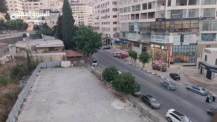  6 شقه واسعه  مميزه مطله على شارع رفيديا الرئيسي قريبه من. جميع الخدمات
