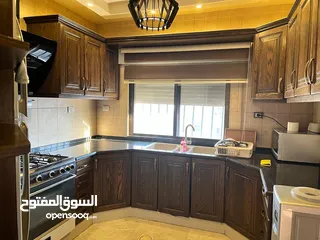  5 روف للايجار بإطلالة مميزة - السابع