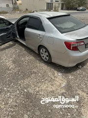  4 للبيع قطع غيار كامري