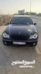 4 سيارة للبيع