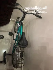  2 دراجة هوائية- لون اخضر وارد امريكي قياس 16