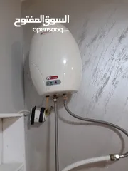  1 جيزر (سخان ماء) صغير كهربائي