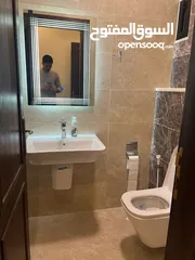  5 فاخرة مميزة ، حديقة مدخل خاص ..