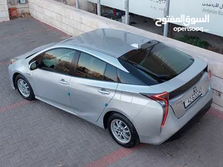  2 تويوتا بريوس 2018 سلفر// مميزة جدآ