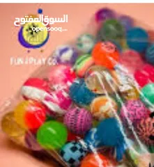  6 طابات مجنونة مطاطية و كبسولات هدايا للماكينات بالعملة