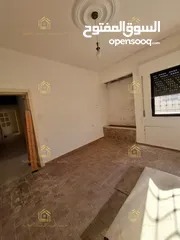  2 شقة فارغة - الجاردنز - 3نوم - 180م