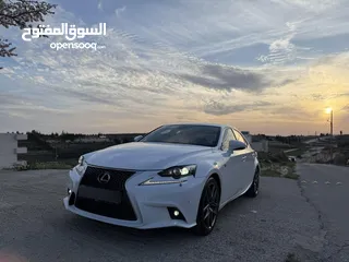  1 Lexus IS300h F-Sport+ 2015