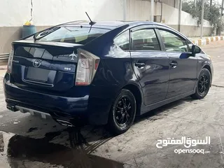  10 بريوس 2013 بطارية مركزية عمرها 3 سنين فحص البطارية ممتاز 2 جيد امامي