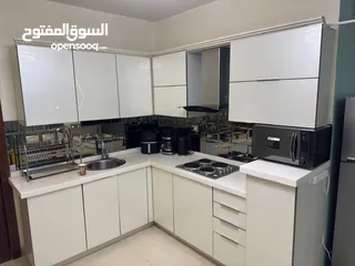  15 شقه فاخره مفروشه للإيجار في دير غبار