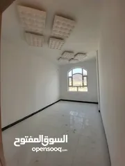  5 عمارة حجر بدروم وخمسة دور أستثمارية سكنية عمل هندسي جبار شارع 24م زفلت وسعر خاص