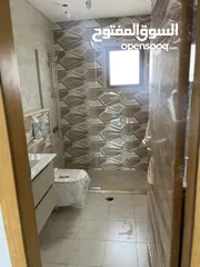  7 شقه طابقيه جديده للبيع مساحه 316 متر مربع من المالك مباشره