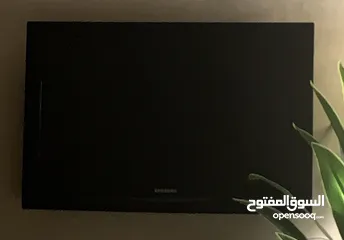  1 Samsung 32 inch TV