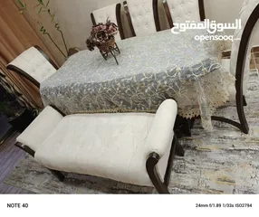  4 غرفه الضيوف تفصيل خشب زان مع سجاده مع طاوله الوسط ومرفقاتها مع طاولتين وسط كبار مع غرفه سفره