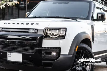  2 Land Rover Defender 2022 Gasoline Black edition
