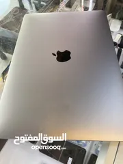  1 MacBook Pro