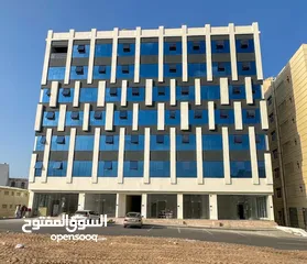  10  مكتب مميز بإطلالة رائعة للبيع في بوشر، مقابل مول عمان