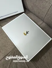  3 بحالة الوكالة تماماً Apple MacBook Air 2022 M2 بسعر مغري جداً