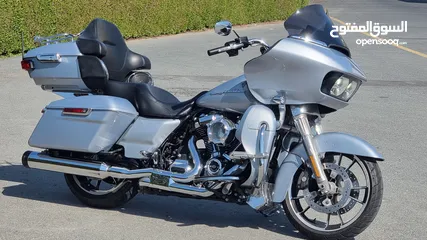  2 Harley Davidson FLTRX  2020 1800cc