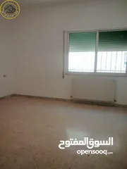  5 شقة أرضية مميزة للبيع في الرابية  - قرب كامبردج 190م مع حديقة وترسات بسعر مغري
