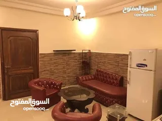  1 شقه للبيع مفروشه مقسمه 3 ستوديوهات مفروشه ومؤجره 600 د شهري