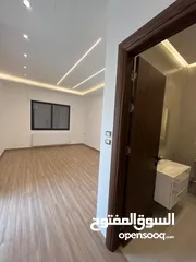  6 ارضية مع ترس في ضاحية النخيل تشطيب ملوكي و منطقة فلل