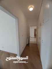  10 شقة ارضية للبيع اربع غرف نوم في جبل عمان قرب قصر زهران