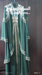  1 فستان سهره لون بيج و عدد 2قفاطين