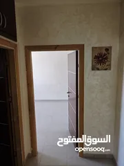  11 شقة 3 غرف نوم حمامين طابق ثاني تشطيب سوبر طابو جاهز للبيع
