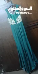  1 فستان سهرة جديد مستعمل