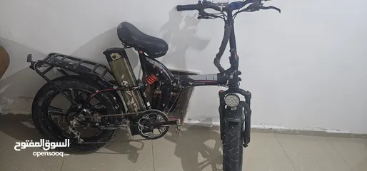  1 دراجة كهربائية