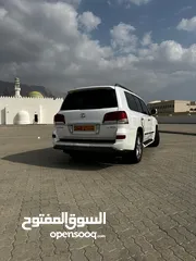  5 لكزس ستيشن LX570 موديل 2013