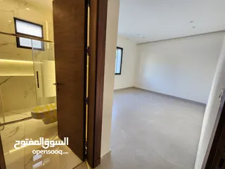  18 شقة طابقية فاخرة للبيع في عبدون  ref : 14385