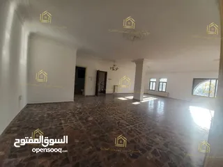  10 شقة من فيلا - خلدا - 3نوم - 220م