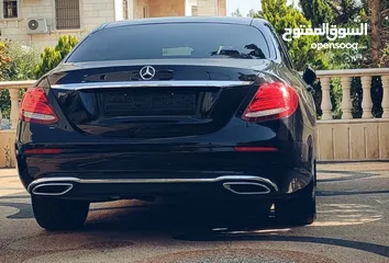  2 مرسيدس E220