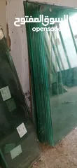  3 ديكور محل من رفوف سكريت وزوايا وستاندات