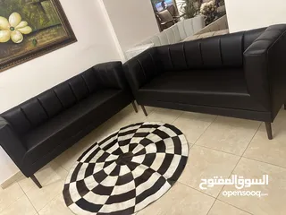  16 طقم كنب جلد اسود matt 3 قطع السعر. 280 دينار
