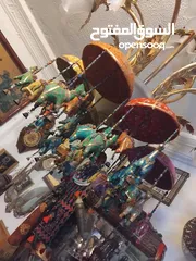  17 تحف ونحاسيات
