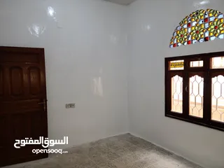  2 شقق للايجار في حي هايل والسنينه