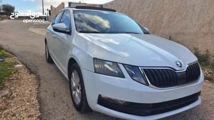  3 سكودا اوكتافيا 2019 صالون بنزين اتومات يد صفر فل فل اضافات بسعر مغري عالكاش