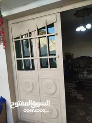  1 باب حديد ثقيل للبيع بسعر مغري