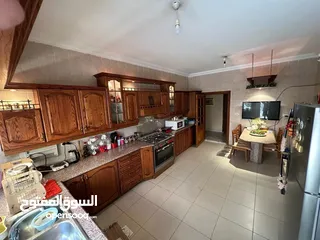  21 دابوق فيلا مستقله فلات موقع مميز مقابل حدائق الحسين وقرب ستي مول