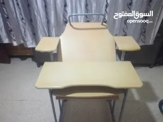  3 طاولت دراسه منتزه موقع عمان المناره رقم تحت مكتوب