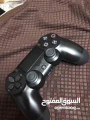  1 ايد بلاستيشن 4 كوبي استعمال خفيف جدا نضيفه الالعاب بلاستيشن 4