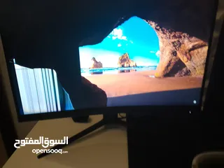  1 شاشة msi 144hz 24inch curved مكسورة