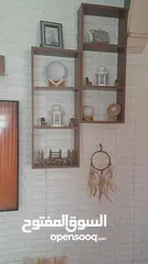  6 طاولة شاشة مع ديكور للحائط