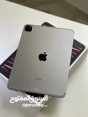  11 ايباد برو الجيل الرابع معلج M2