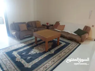  5 شقة للايجار  شارع الشرطه العسكريه الهواري مقابل شركه النظافه