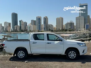  6 Toyota Hilux 2019