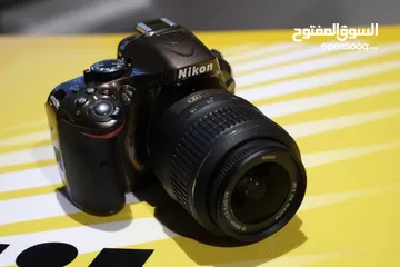  1 كاميرا nikon 5200D للبيع مستخدم نضيف شبه جديد