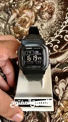  1 ساعة كاسيو جديده موديل w800H